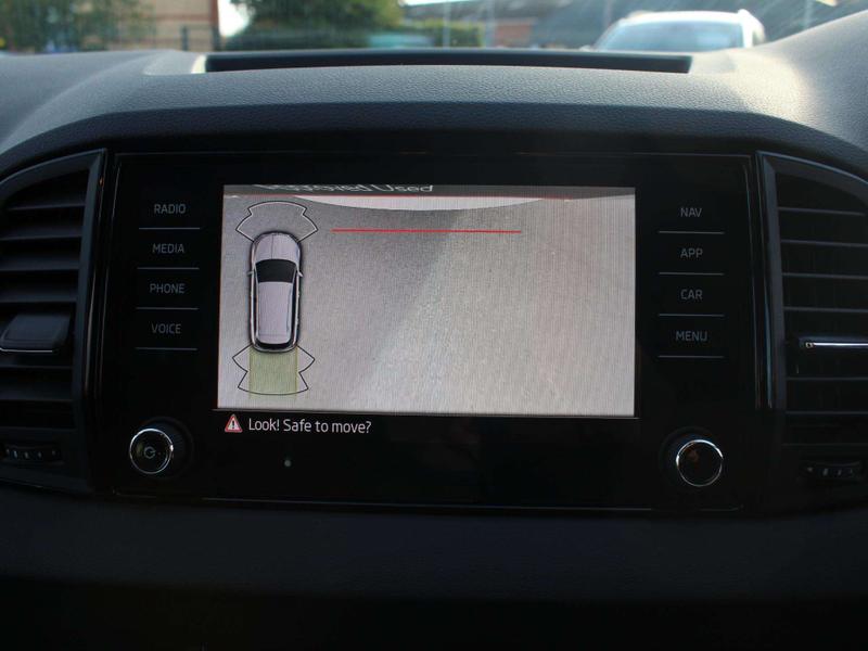 Used Skoda Karoq 2025 for sale - 76534381: Photo 34