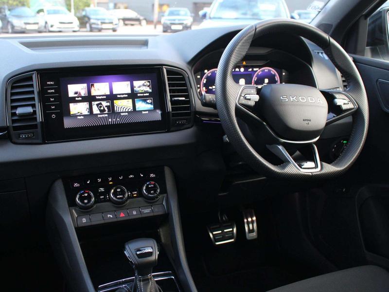 Used Skoda Karoq 2025 for sale - 76332640: Photo 2