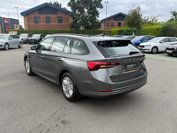 Used Skoda Octavia 2022 for sale - 79393969: Photo