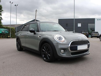Used MINI Hatch 2017 for sale - 79031995: Photo