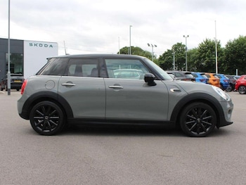Used MINI Hatch 2017 for sale - 79031995: Photo