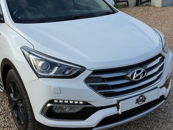 Used Hyundai Santa Fe 2016 for sale - 76217331: Photo 3
