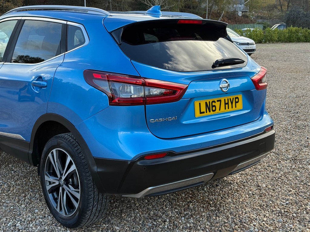 Used Nissan Qashqai 2017 for sale - 76544643: Photo 10
