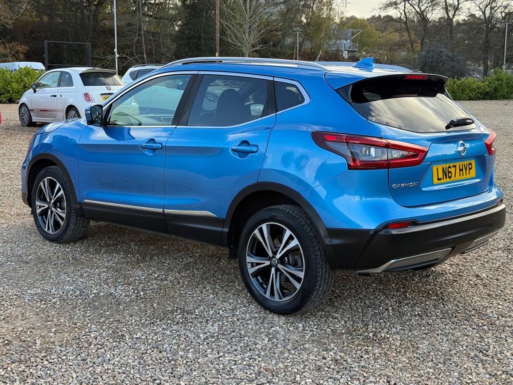 Used Nissan Qashqai 2017 for sale - 76544643: Photo 11