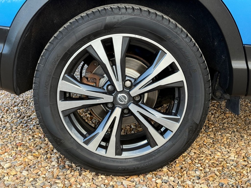 Used Nissan Qashqai 2017 for sale - 76544643: Photo 18