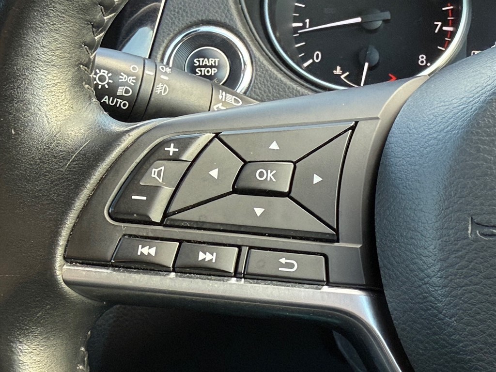 Used Nissan Qashqai 2017 for sale - 76544643: Photo 28