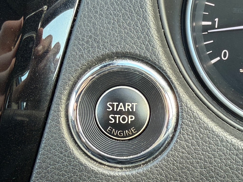 Used Nissan Qashqai 2017 for sale - 76544643: Photo 34