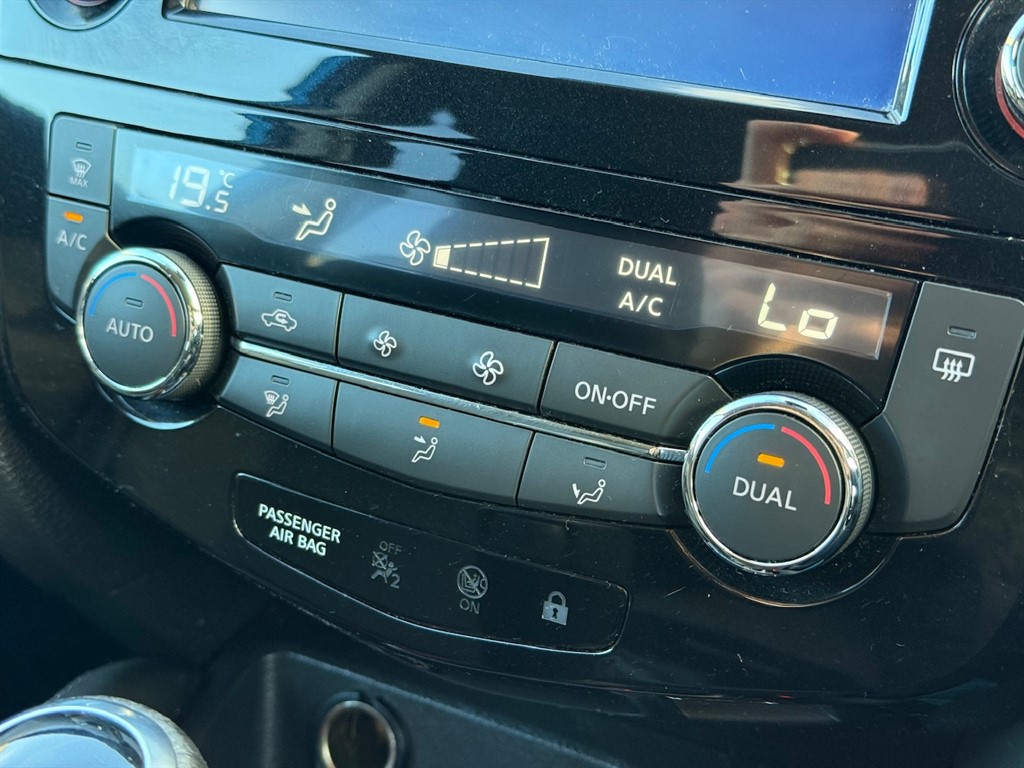 Used Nissan Qashqai 2017 for sale - 76544643: Photo 42