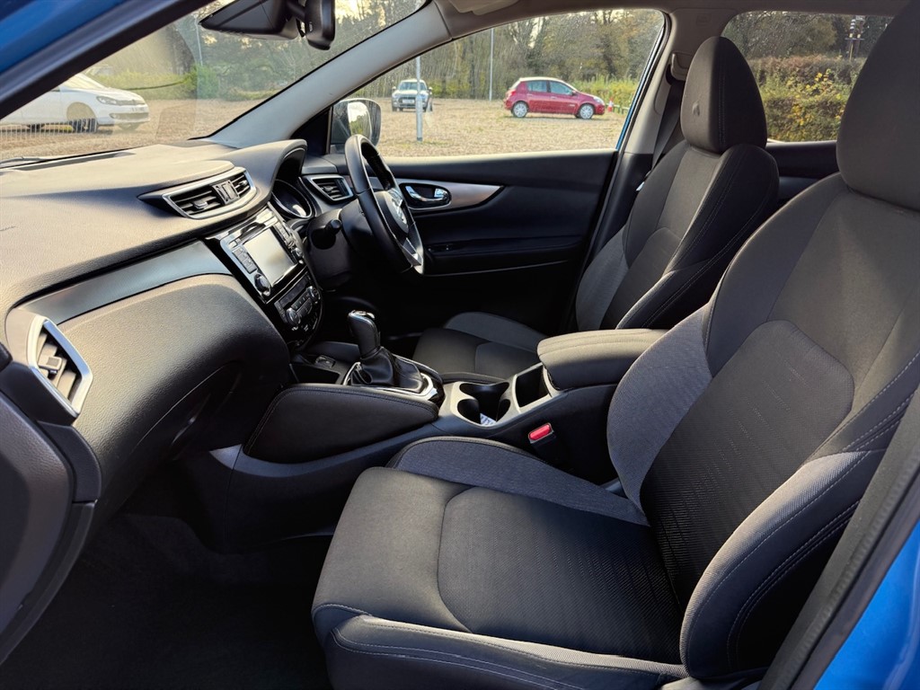 Used Nissan Qashqai 2017 for sale - 76544643: Photo 49