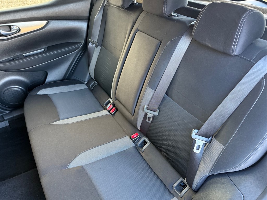 Used Nissan Qashqai 2017 for sale - 76544643: Photo 54