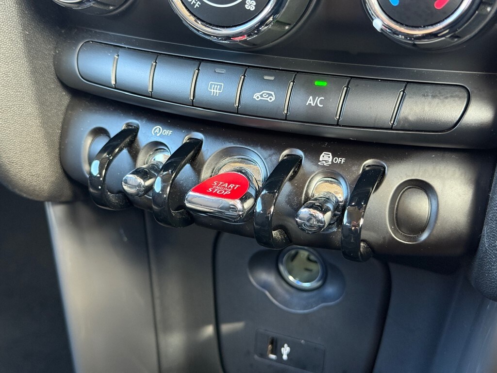 Used MINI Hatch 2019 for sale - 75930306: Photo 41