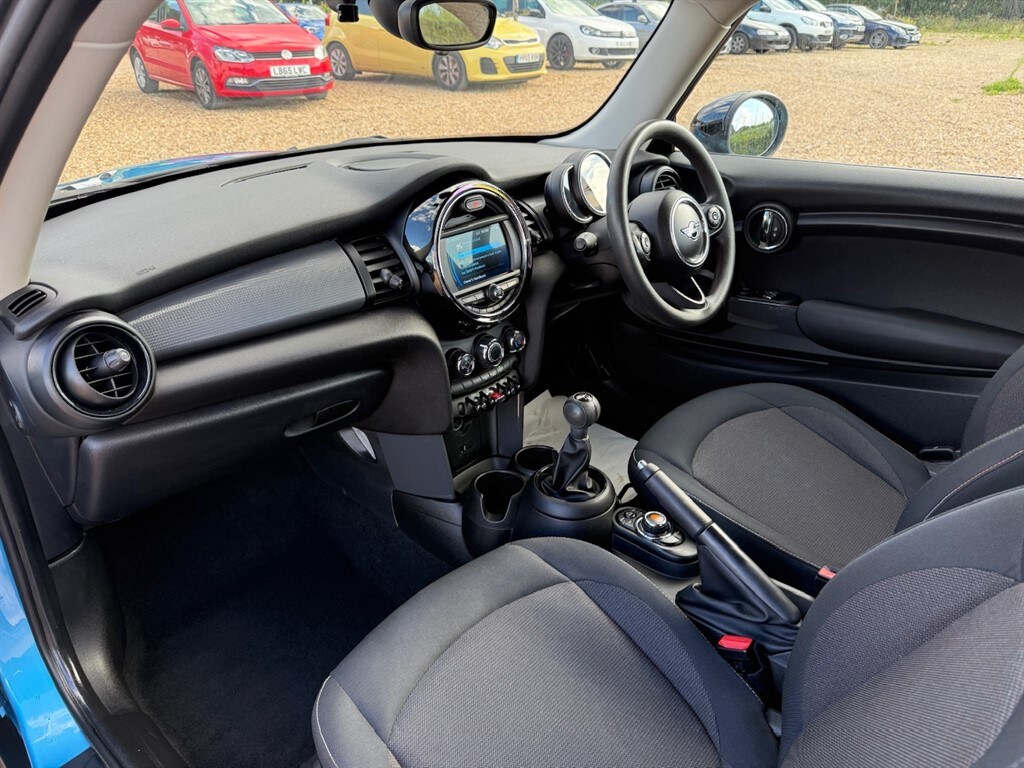 Used MINI Hatch 2019 for sale - 75930306: Photo 48
