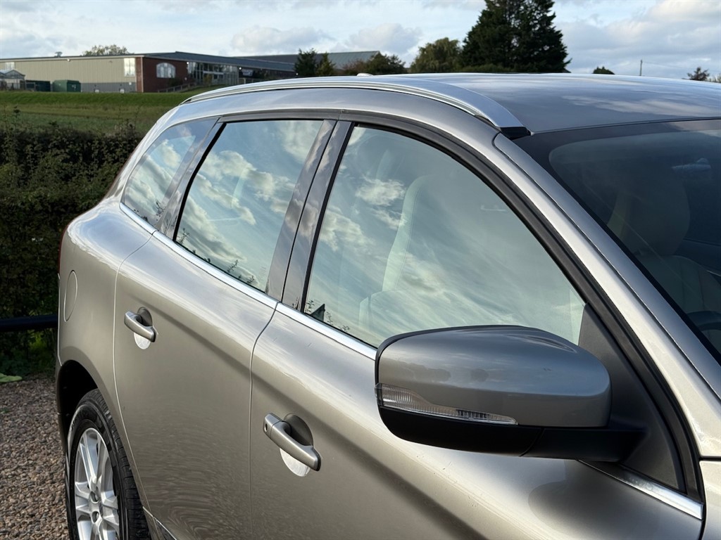 Used Volvo XC60 2015 for sale - 75844055: Photo 20