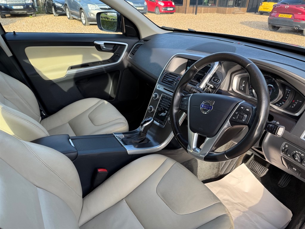 Used Volvo XC60 2015 for sale - 75844055: Photo 24