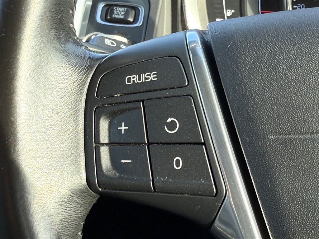 Used Volvo XC60 2015 for sale - 75844055: Photo 27