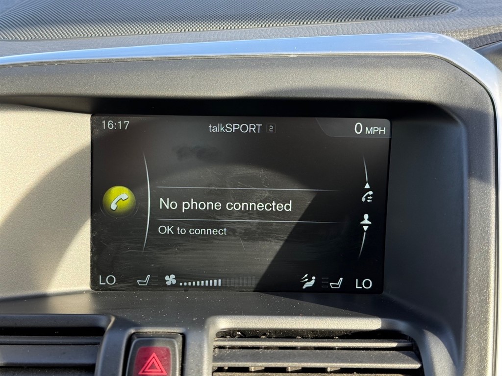 Used Volvo XC60 2015 for sale - 75844055: Photo 36