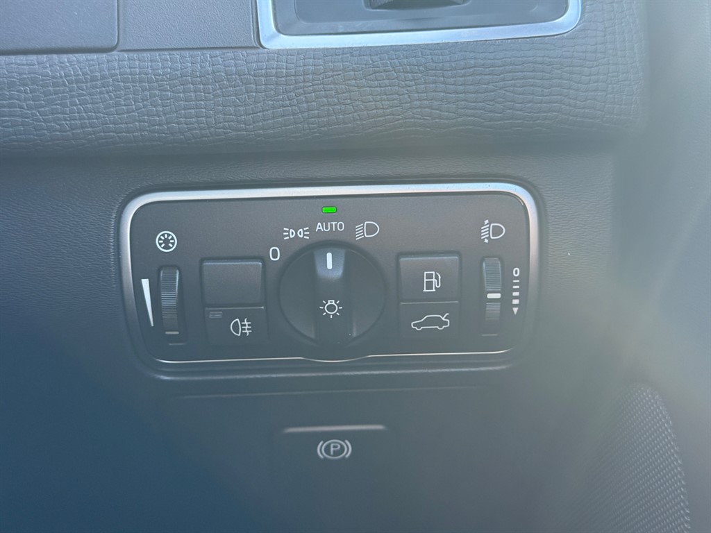 Used Volvo XC60 2017 for sale - 75844034: Photo 32