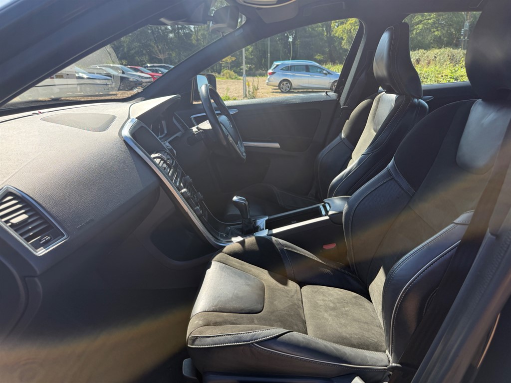 Used Volvo XC60 2017 for sale - 75844034: Photo 49