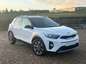 Used Kia Stonic 2018 for sale - 77570343: Photo
