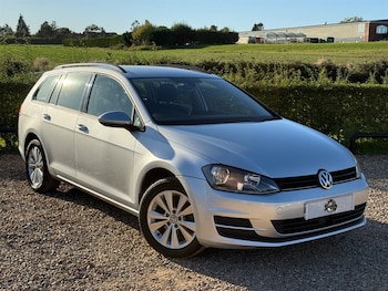 Volkswagen - Golf