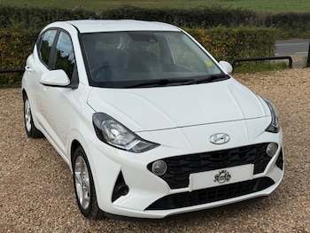 Used Hyundai i10 2020 for sale - 76255144: Photo