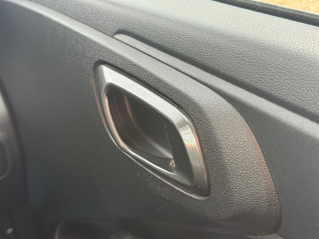 Used Hyundai i10 2020 for sale - 76255144: Photo 33