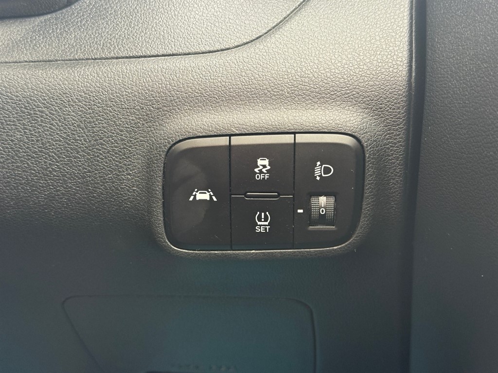 Used Hyundai i10 2020 for sale - 76255144: Photo 35