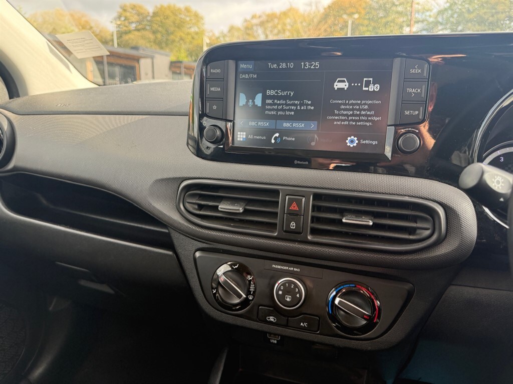 Used Hyundai i10 2020 for sale - 76255144: Photo 36