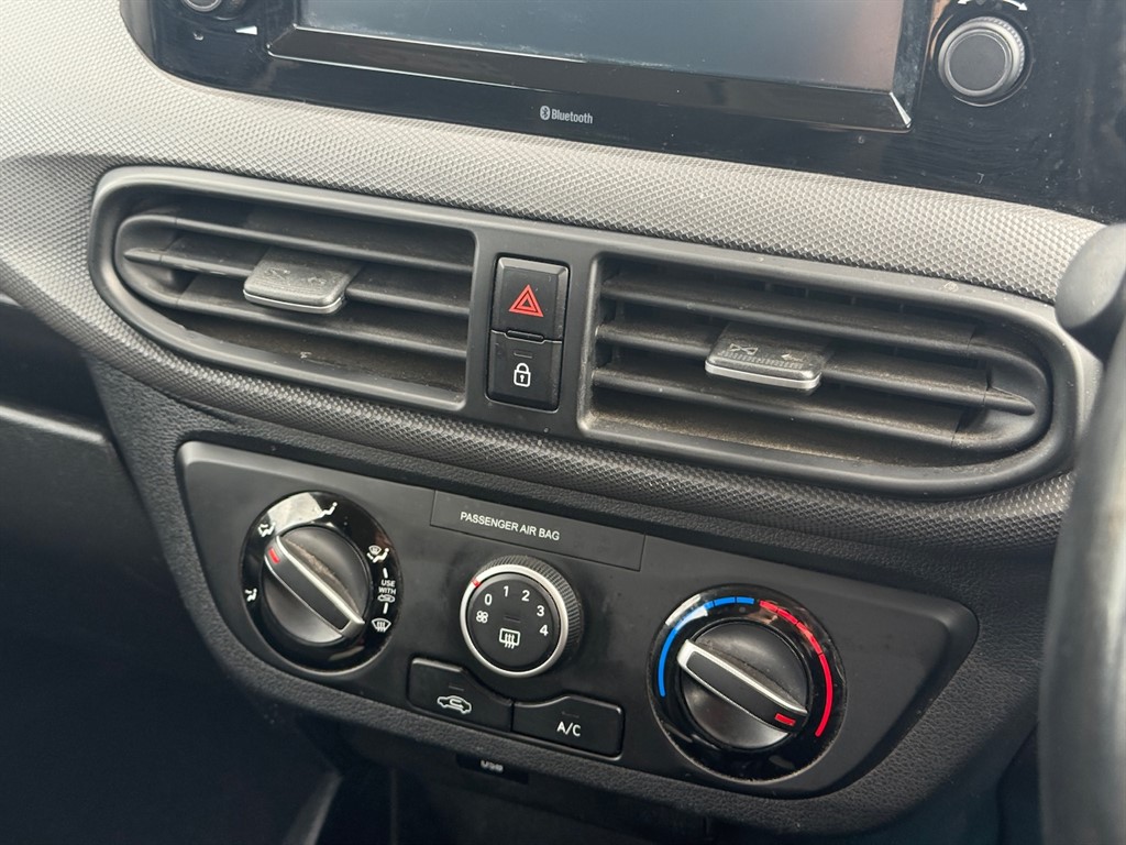 Used Hyundai i10 2020 for sale - 76255144: Photo 42