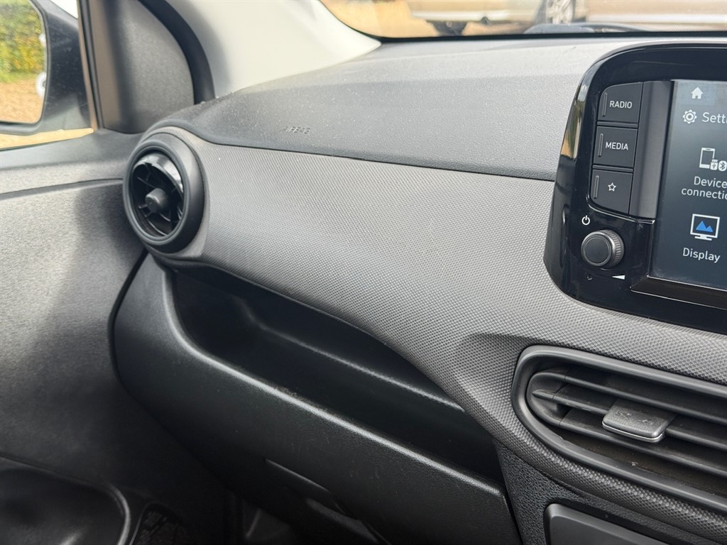 Used Hyundai i10 2020 for sale - 76255144: Photo 48