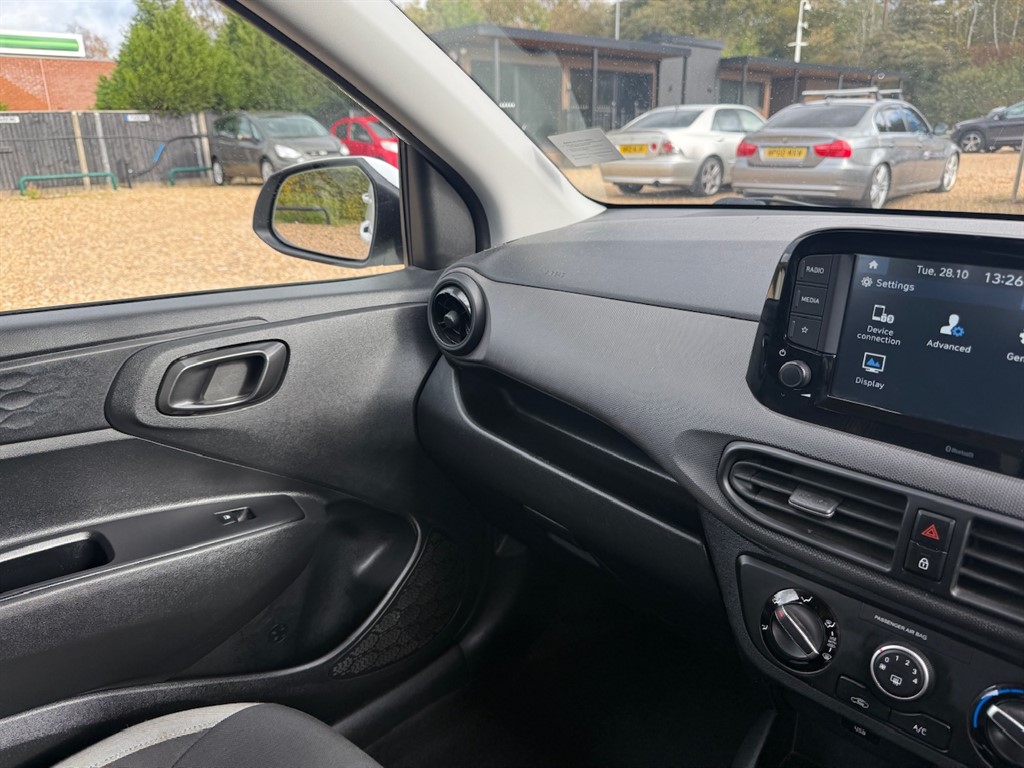 Used Hyundai i10 2020 for sale - 76255144: Photo 49