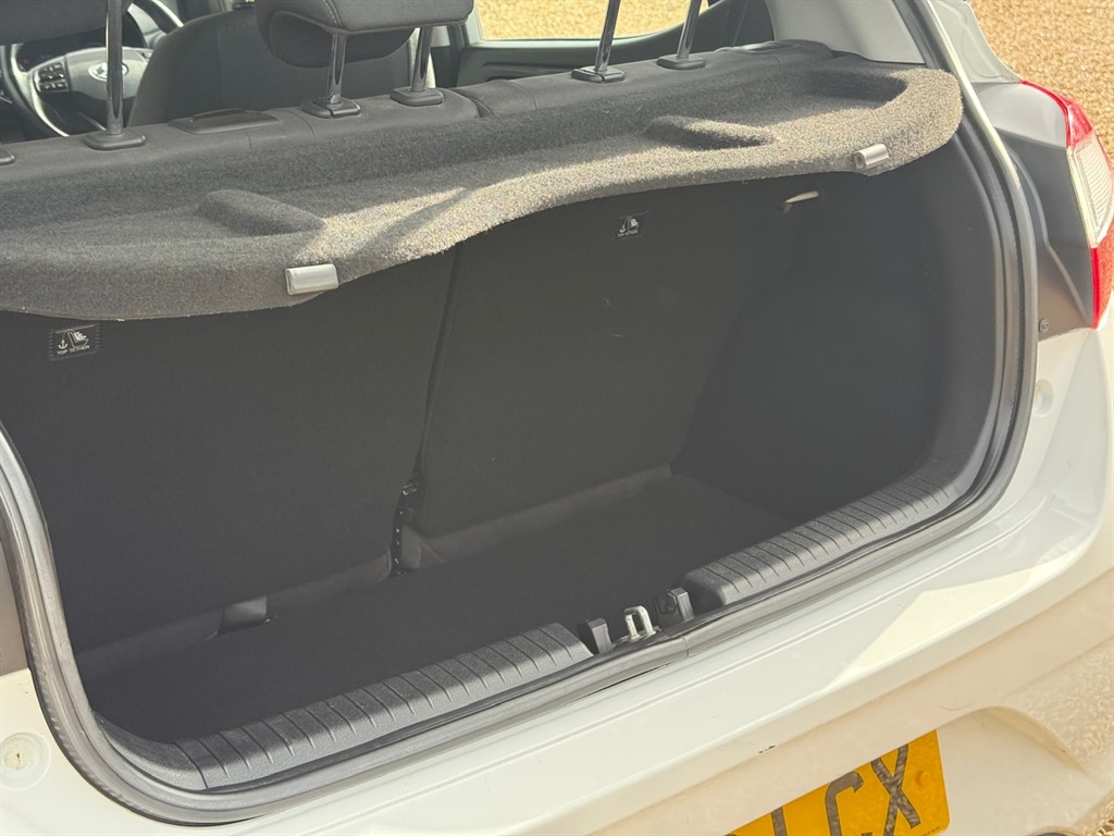 Used Hyundai i10 2020 for sale - 76255144: Photo 60