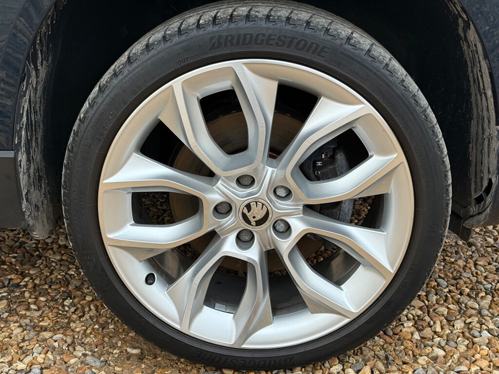 Used Skoda Karoq 2021 for sale - 76835112: Photo 21