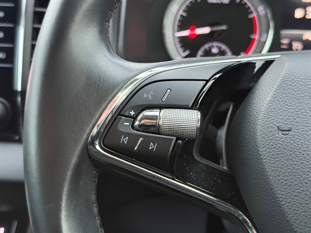 Used Skoda Karoq 2021 for sale - 76835112: Photo 30