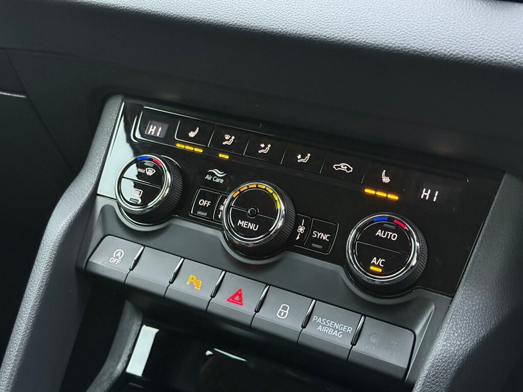 Used Skoda Karoq 2021 for sale - 76835112: Photo 44