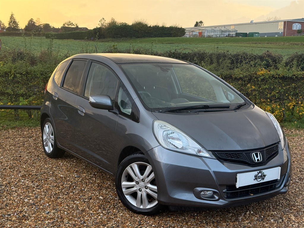 Used Honda Jazz 2014 for sale - 76532391: Photo 1