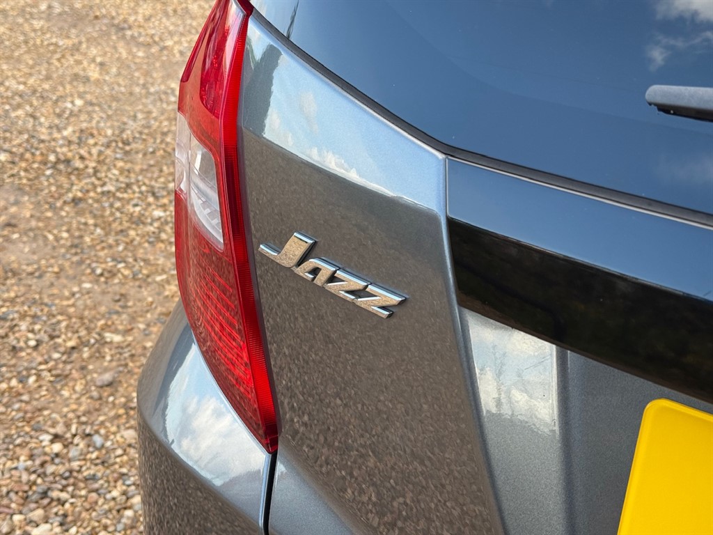 Used Honda Jazz 2014 for sale - 76532391: Photo 14