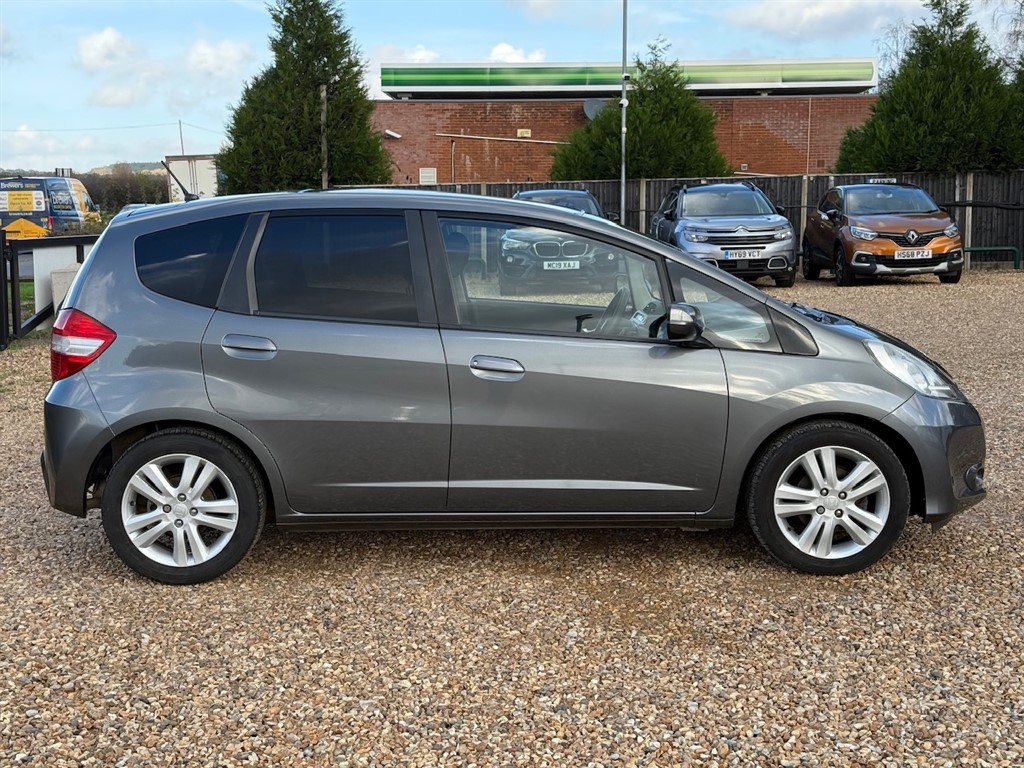 Used Honda Jazz 2014 for sale - 76532391: Photo 18