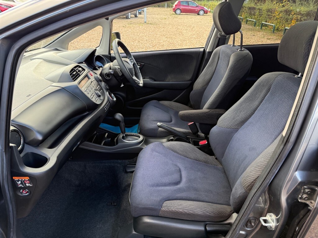 Used Honda Jazz 2014 for sale - 76532391: Photo 47