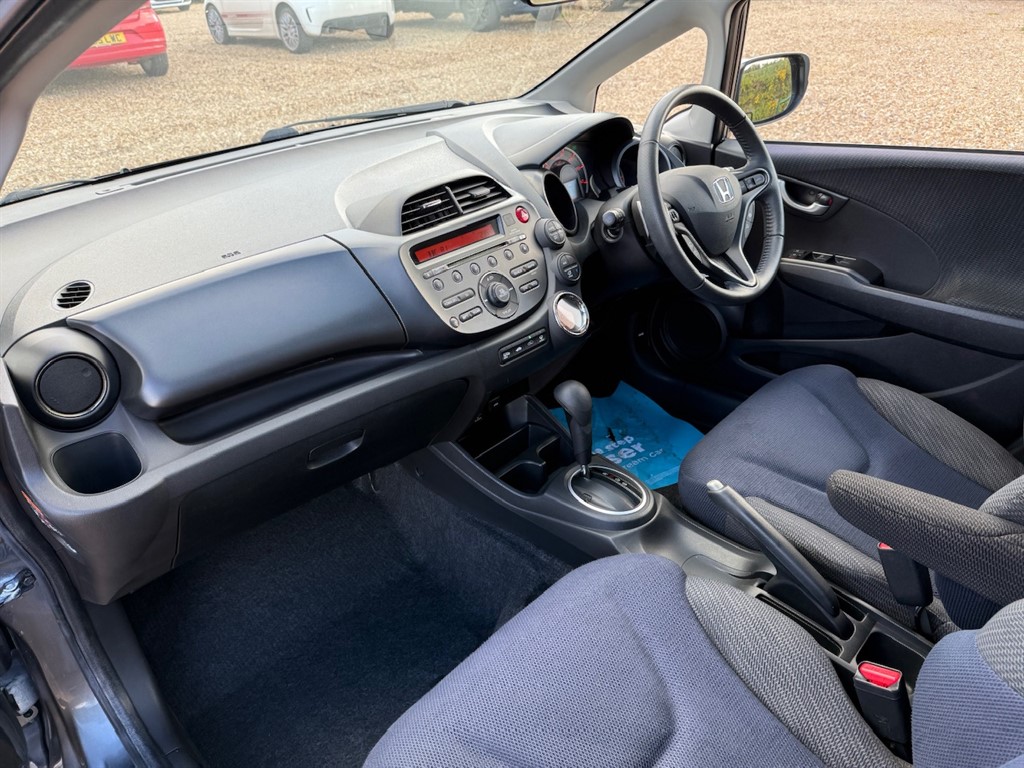 Used Honda Jazz 2014 for sale - 76532391: Photo 48