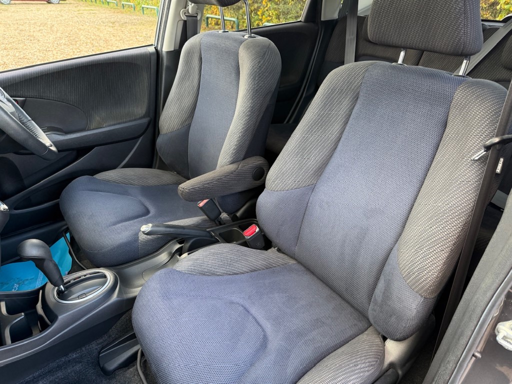 Used Honda Jazz 2014 for sale - 76532391: Photo 49