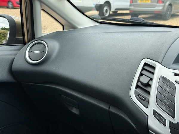 Used Ford Fiesta 2012 for sale - 75695887: Photo 38