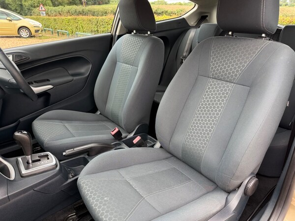 Used Ford Fiesta 2012 for sale - 75695887: Photo 41