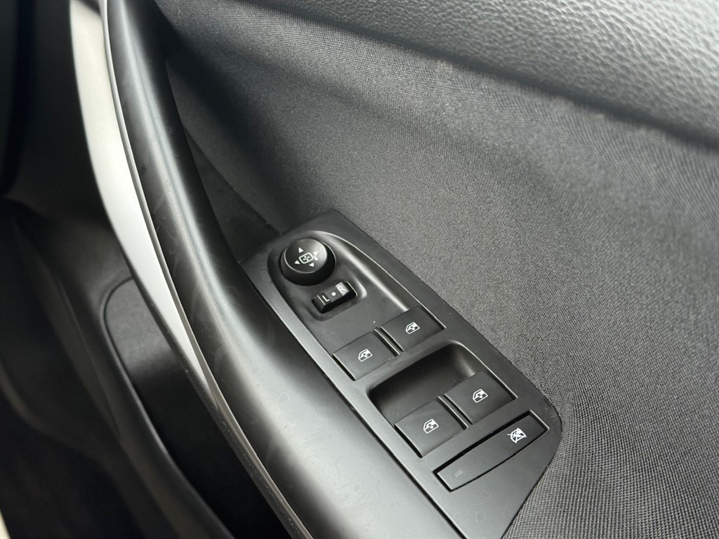 Used Vauxhall Astra 2021 for sale - 77165619: Photo 33