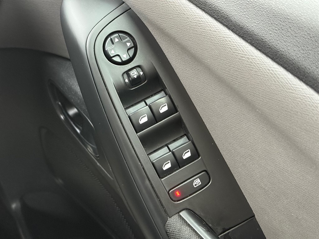 Used Citroen C4 Grand Picasso 2015 for sale - 76862009: Photo 32