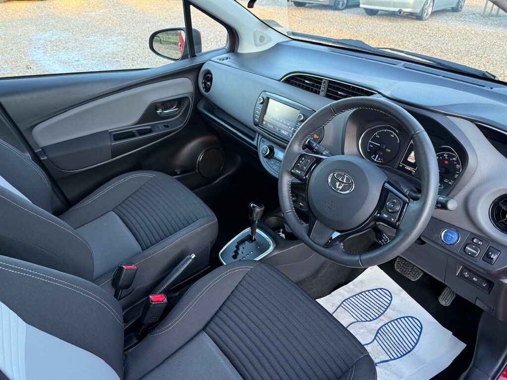 Used Toyota Yaris 2019 for sale - 76960399: Photo 28