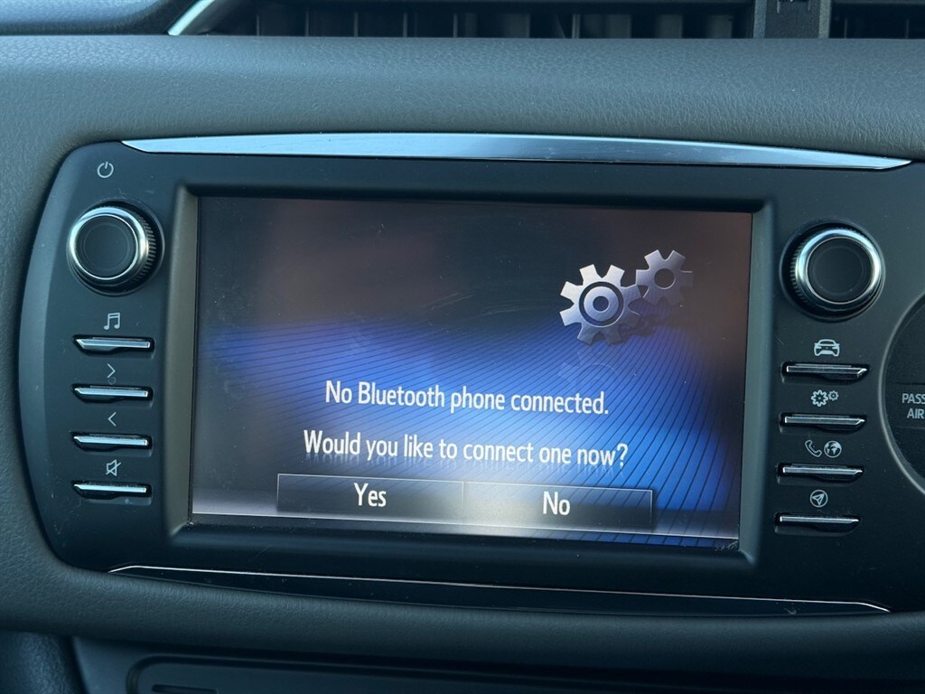 Used Toyota Yaris 2019 for sale - 76960399: Photo 41