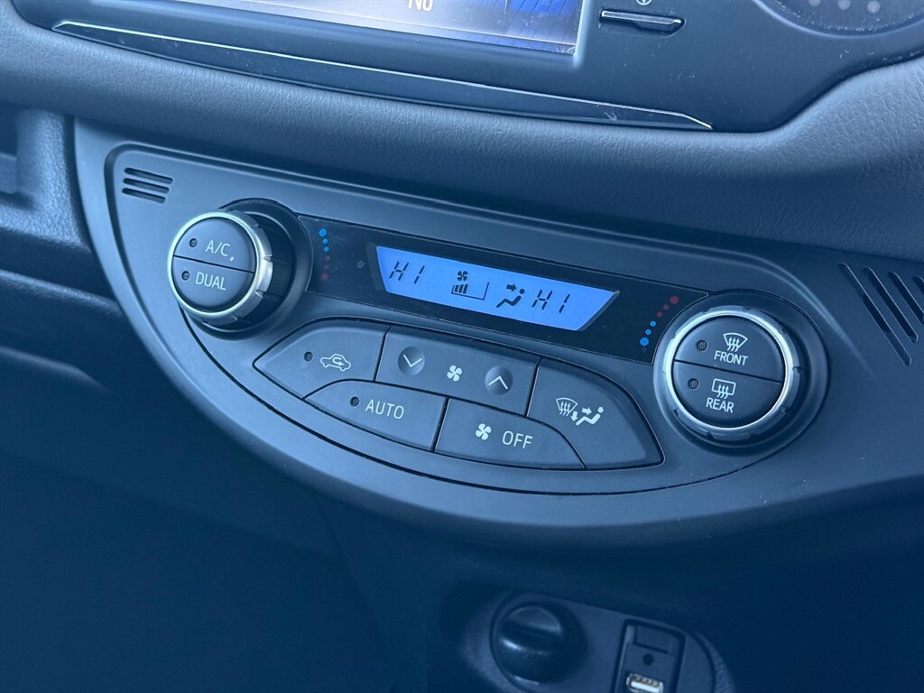 Used Toyota Yaris 2019 for sale - 76960399: Photo 43