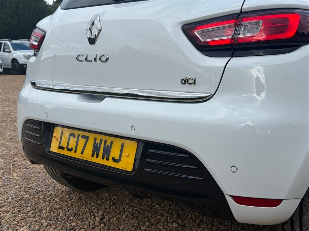 Used Renault Clio 2017 for sale - 75695858: Photo 17