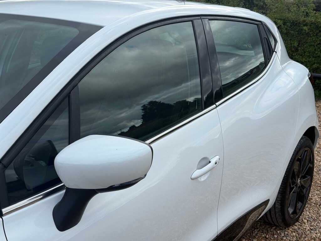 Used Renault Clio 2017 for sale - 75695858: Photo 24